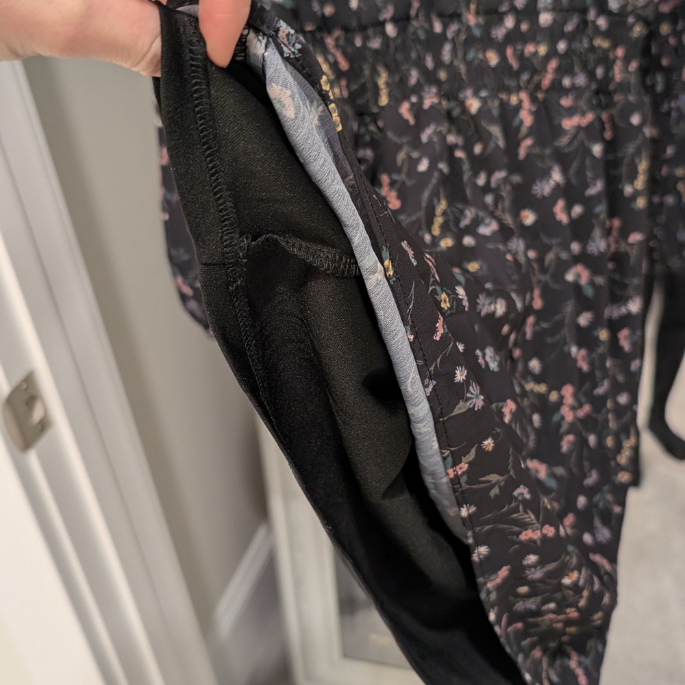 NWT Aqua Girls Black Floral Dress - Picture 5 of 5